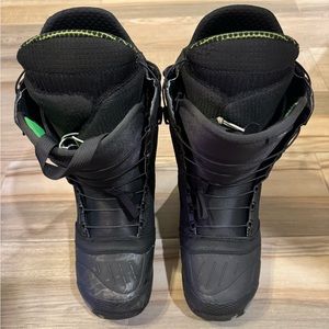Men’s Burton Ion size 9 snowboard boot
